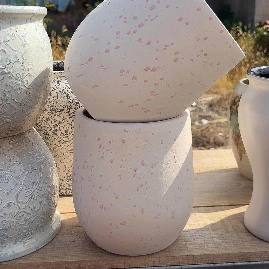 紫砂花盆粉白蛋壳两个口径18高度22