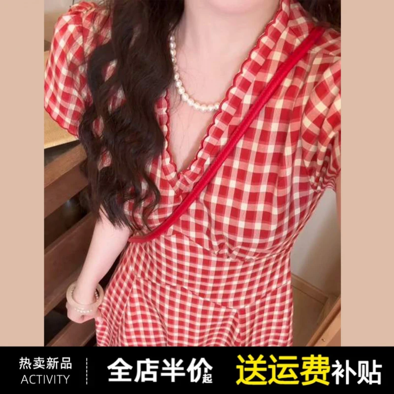 法式v领红色格子短袖连衣裙子女夏季2025新款巨好看掐腰气质长裙
