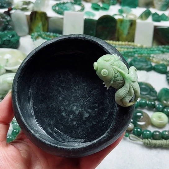 未镶嵌独山玉把件