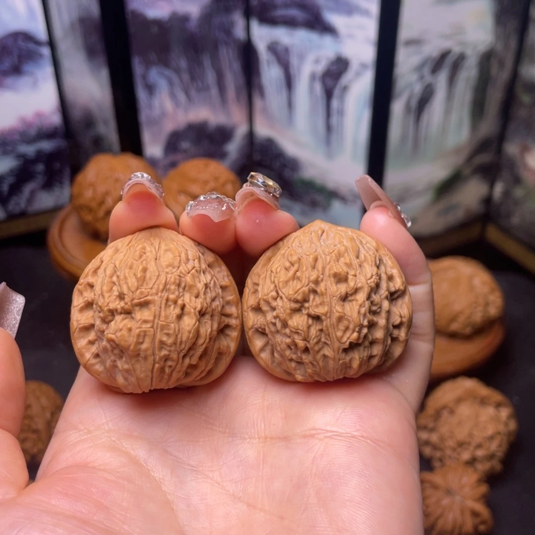 文玩核桃把件37绣球