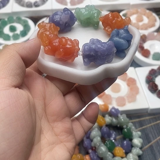 石英质玉（非洲翠）合金手串