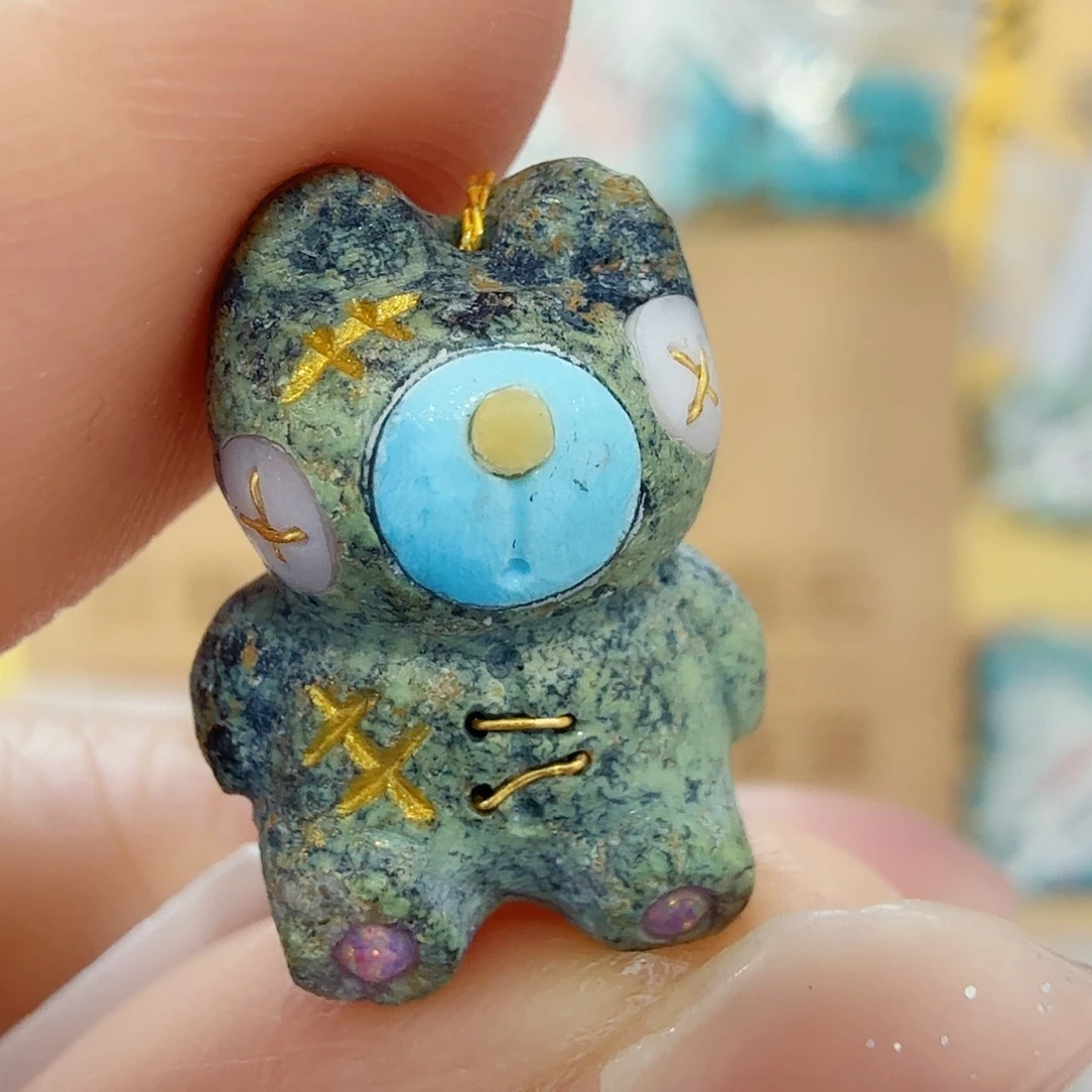 乔***！绿松石未镶嵌珠宝奇石