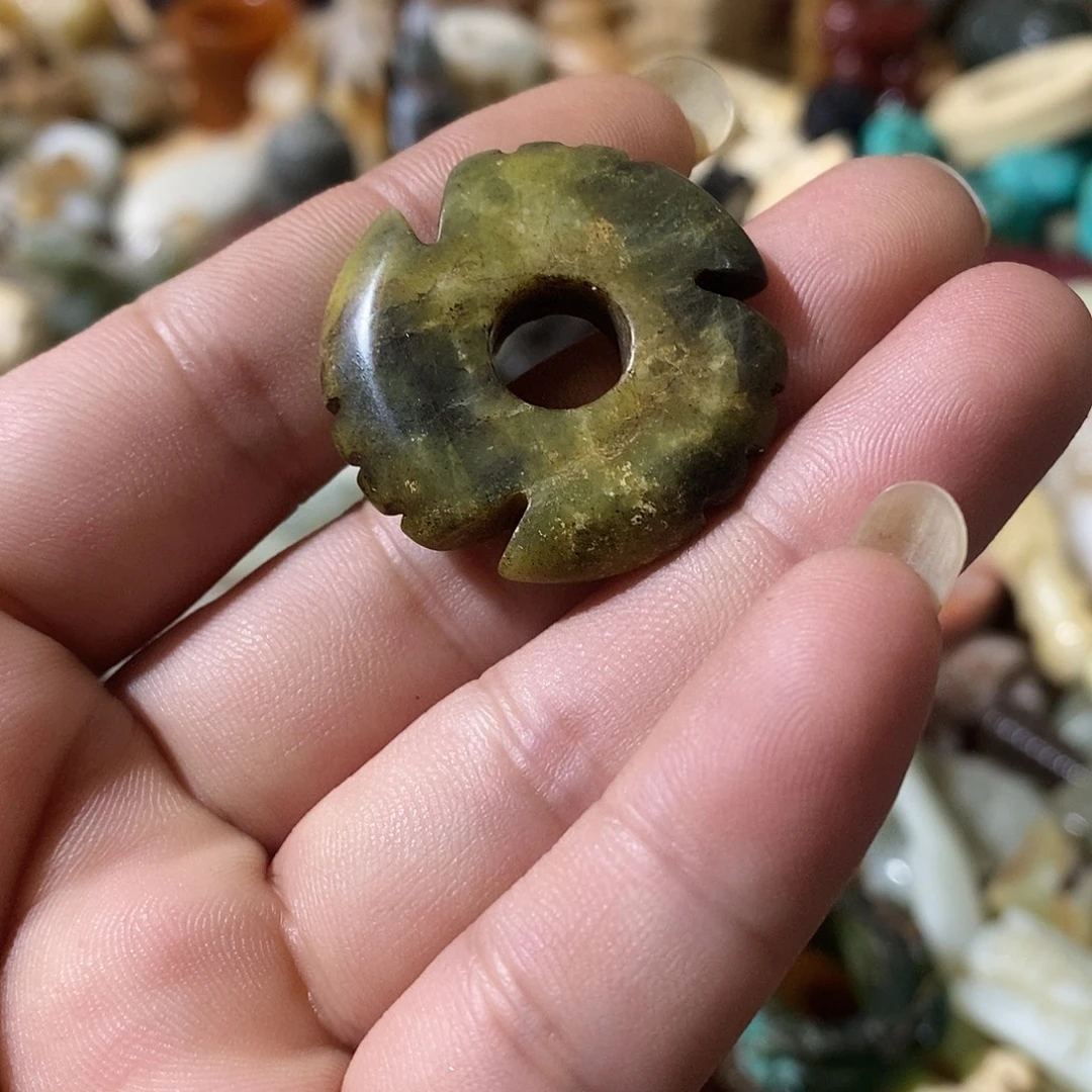 和田玉（糖玉）未镶嵌挂件