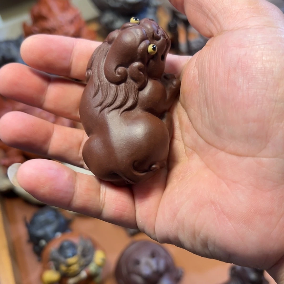 紫砂茶宠紫砂茶宠摆件。