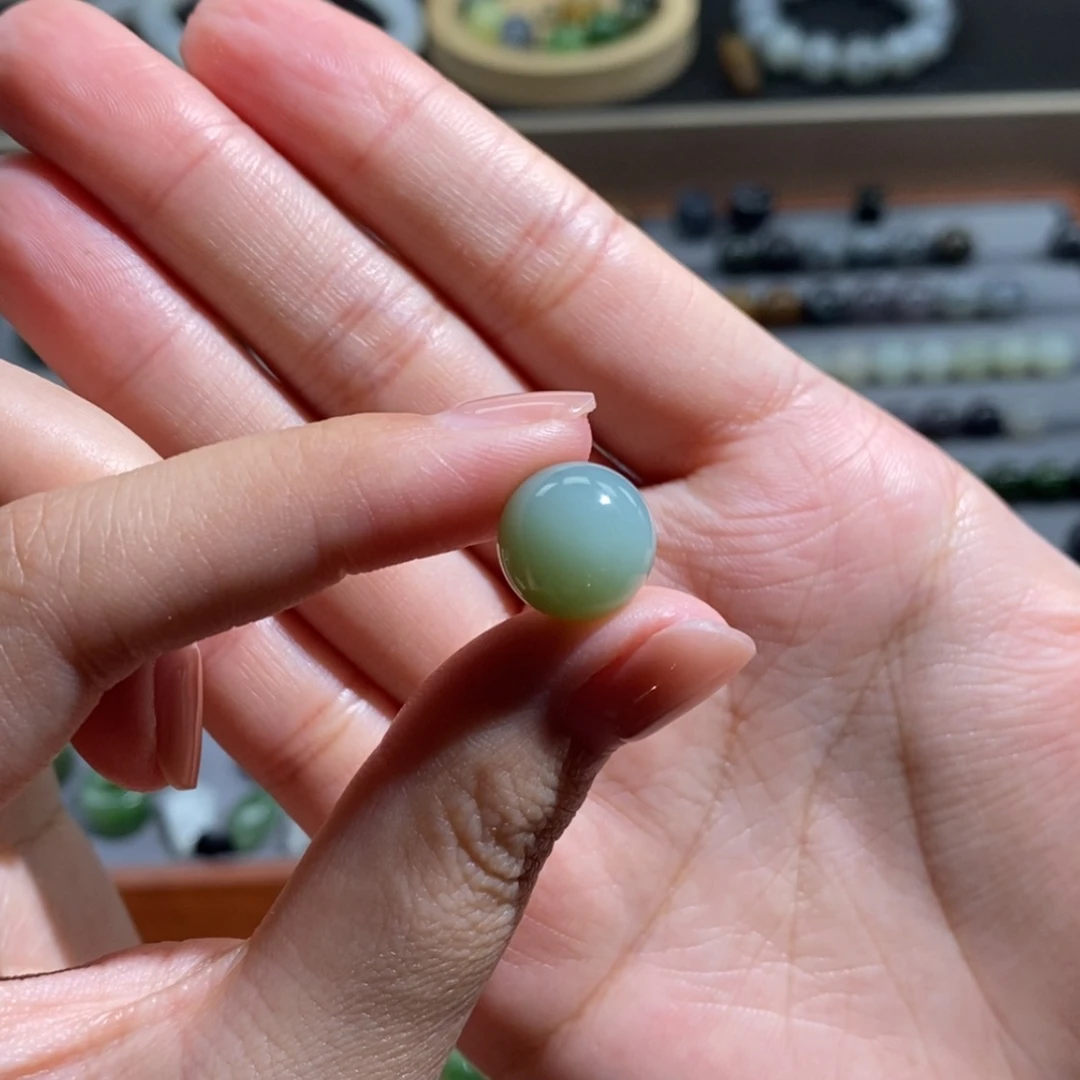 【闪购商品】颈饰未镶嵌和田玉12mm