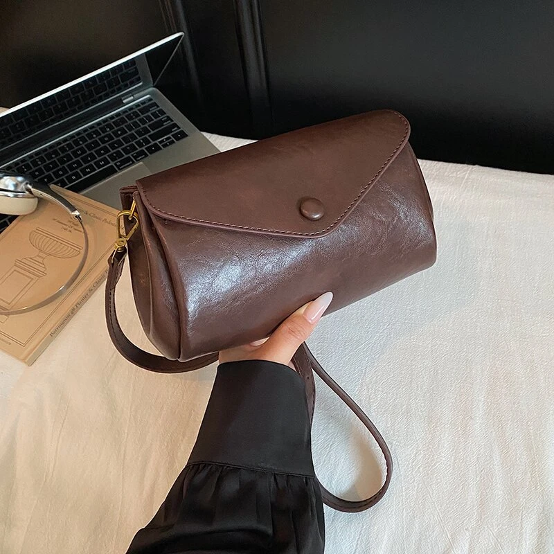 新款简约单肩斜挎包8564棕色