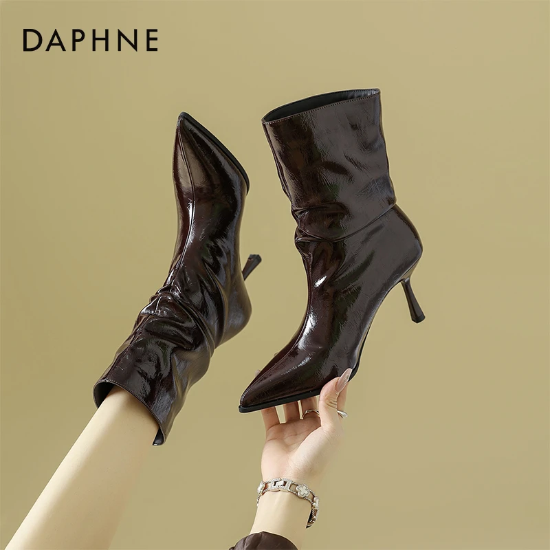 达芙妮法式气质高跟短靴女2025秋冬新款尖头褶皱女靴子细跟小裸靴