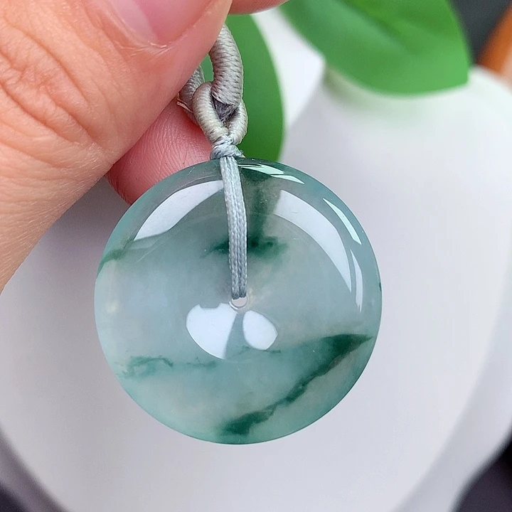 颈饰未镶嵌翡翠平安扣 28.9x5.1mm