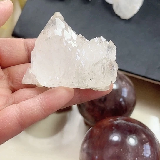 天然水晶原石未镶嵌水晶s