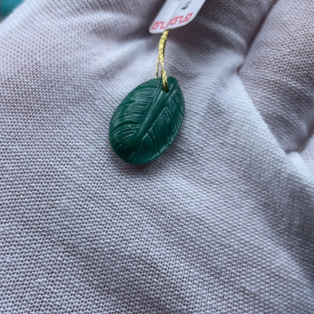 未镶嵌绿松石颈饰