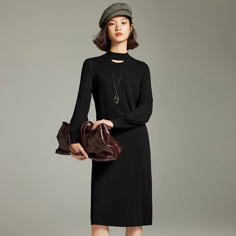 【粉丝专享】MOFAN摩凡冬新款黑色连衣裙MBL483189