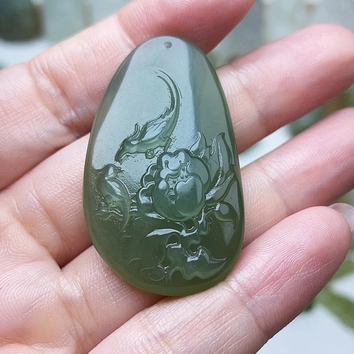 颈饰未镶嵌和田玉
