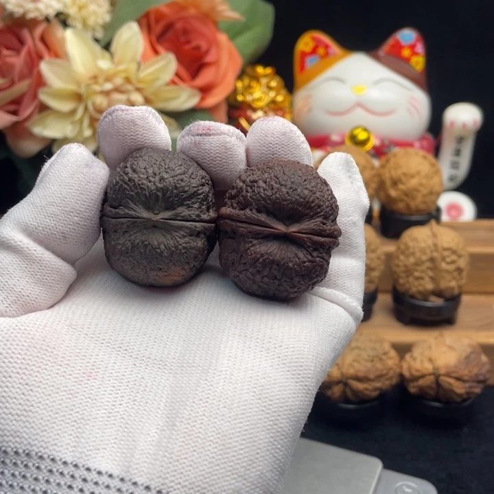 文玩核桃把件云南铁核桃33