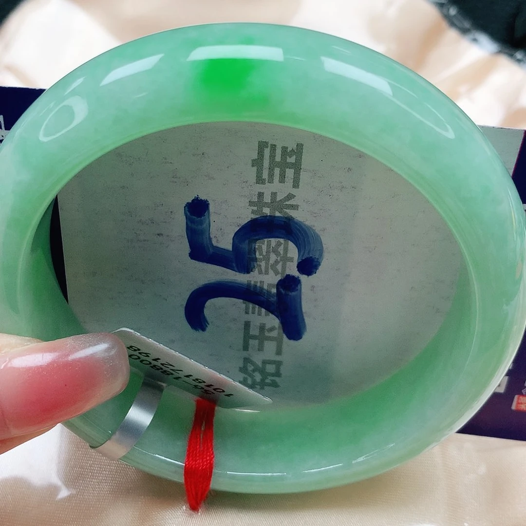 翡翠手镯未镶嵌缅甸天然a货翡翠