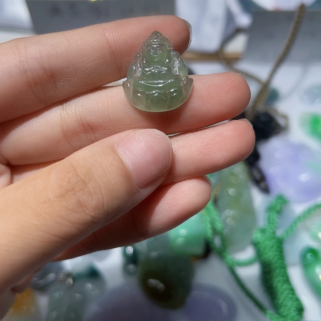 翡翠未镶嵌颈饰天然A货翡翠