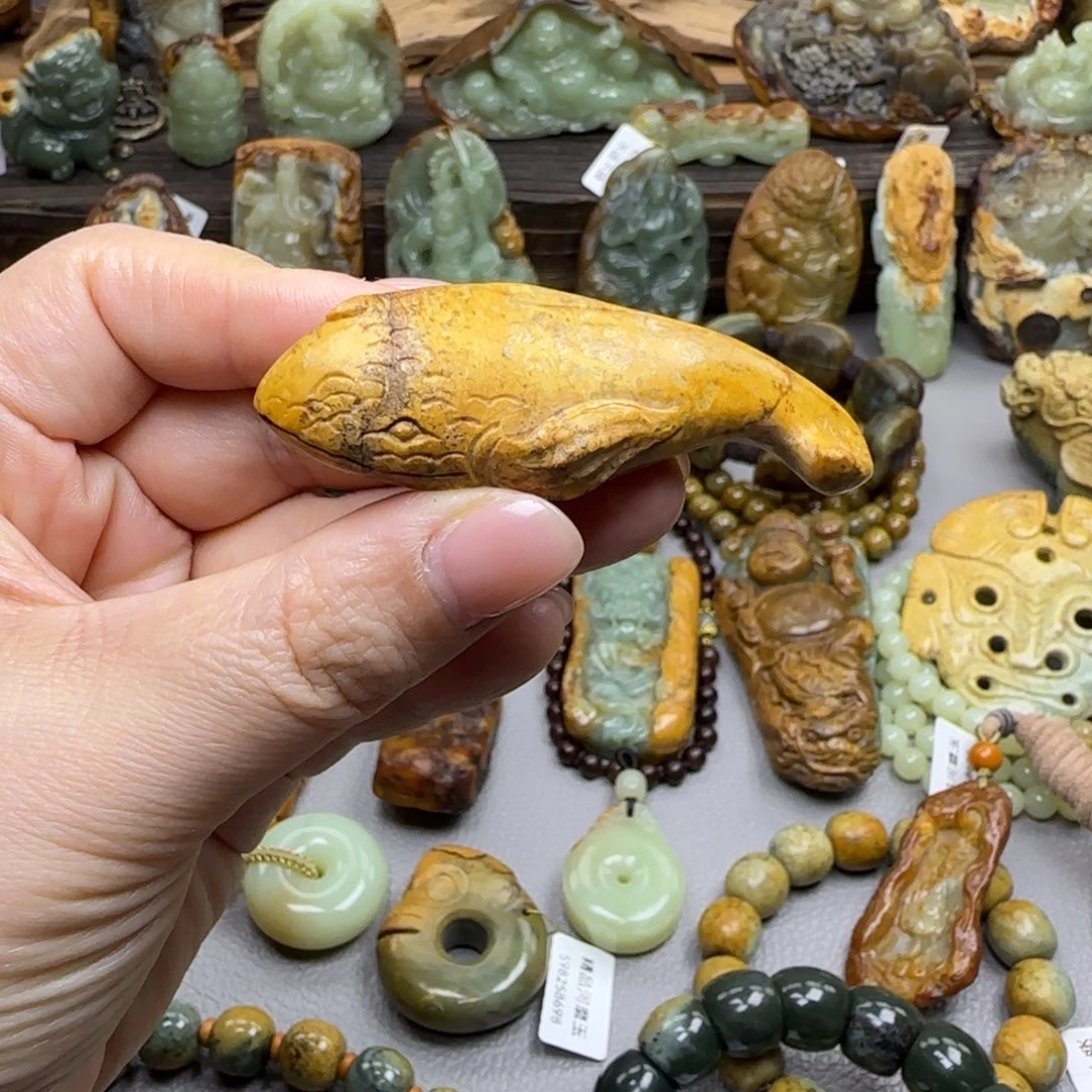 岫岩河磨玉（透闪石质玉）未镶嵌珠宝奇石