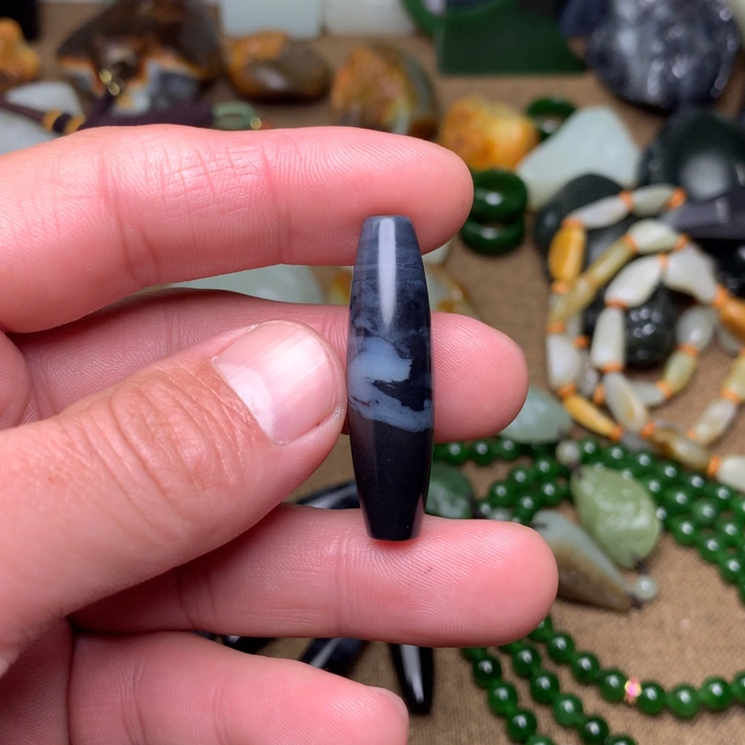 风***逐和田玉未镶嵌手链