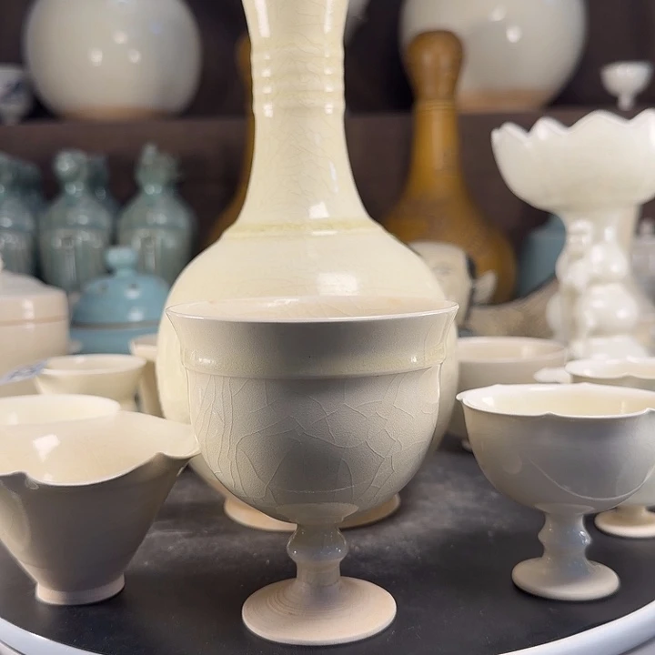 巩县窑纯手工高足杯