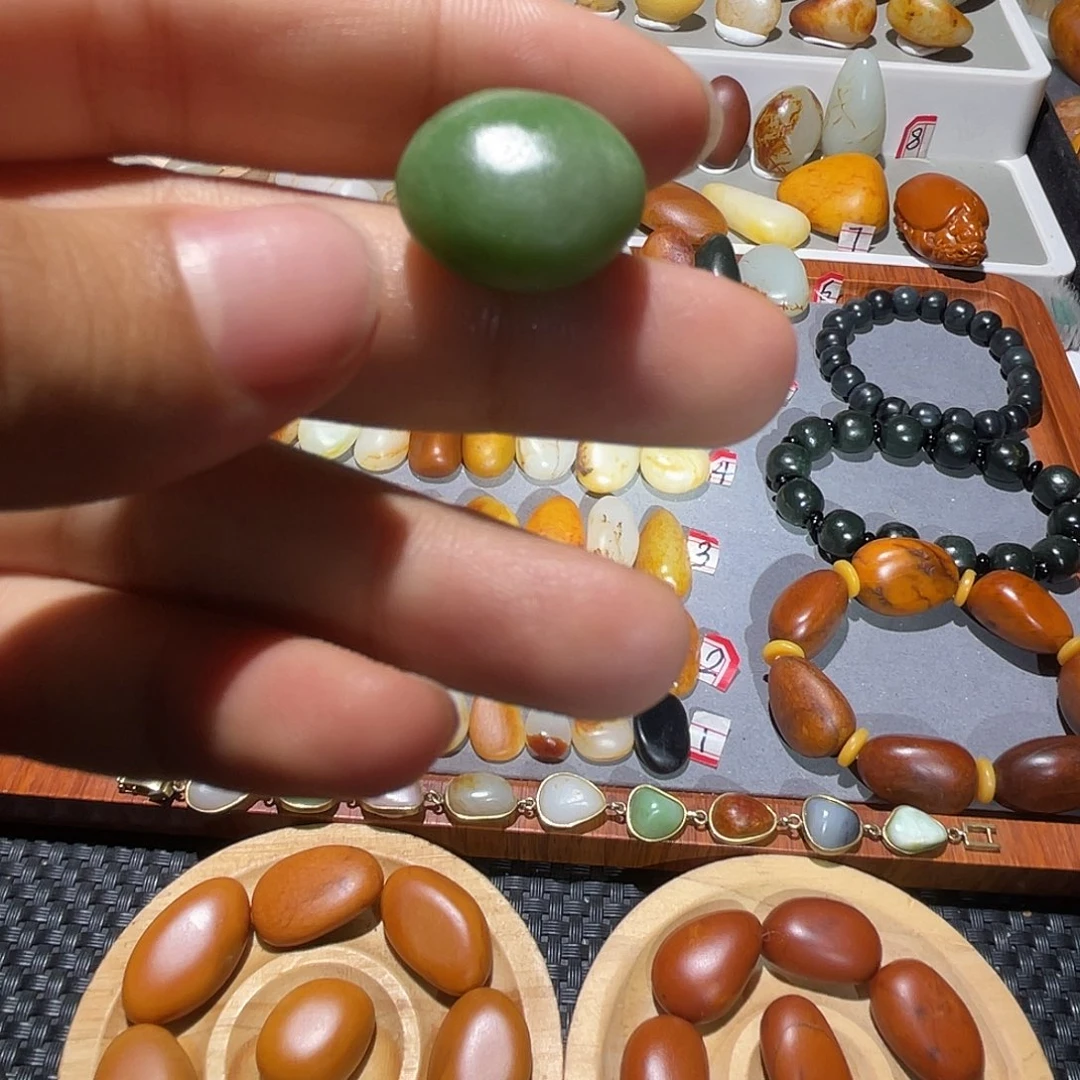 和田玉（碧玉）未镶嵌挂件