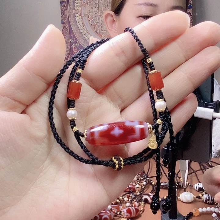 玛瑙/玉髓颈饰未镶嵌