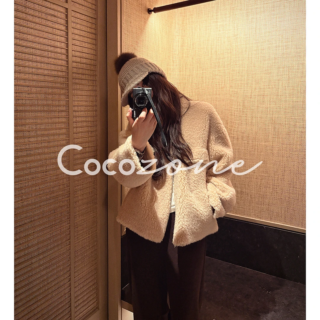 COCO ZONE 刘 一一 “暖阳冬日”100绵羊毛立领软糯外套CD2A2869