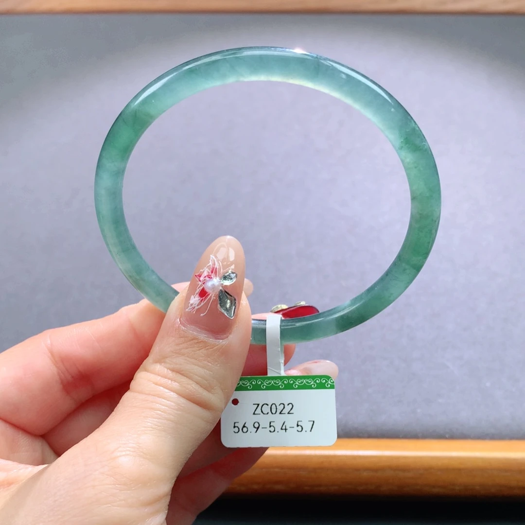 翡翠手镯未镶嵌天然翡翠手镯叮当镯