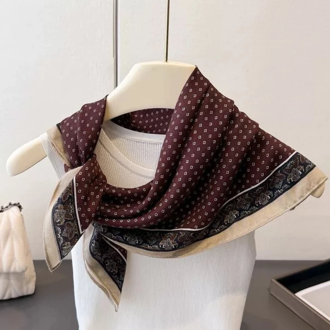 25年秋季气质百搭腰果花丝绒方巾时尚百搭复古大方高档轻奢