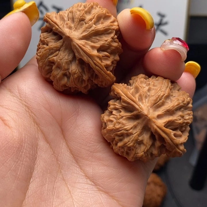 文玩核桃把件苹果园卡39