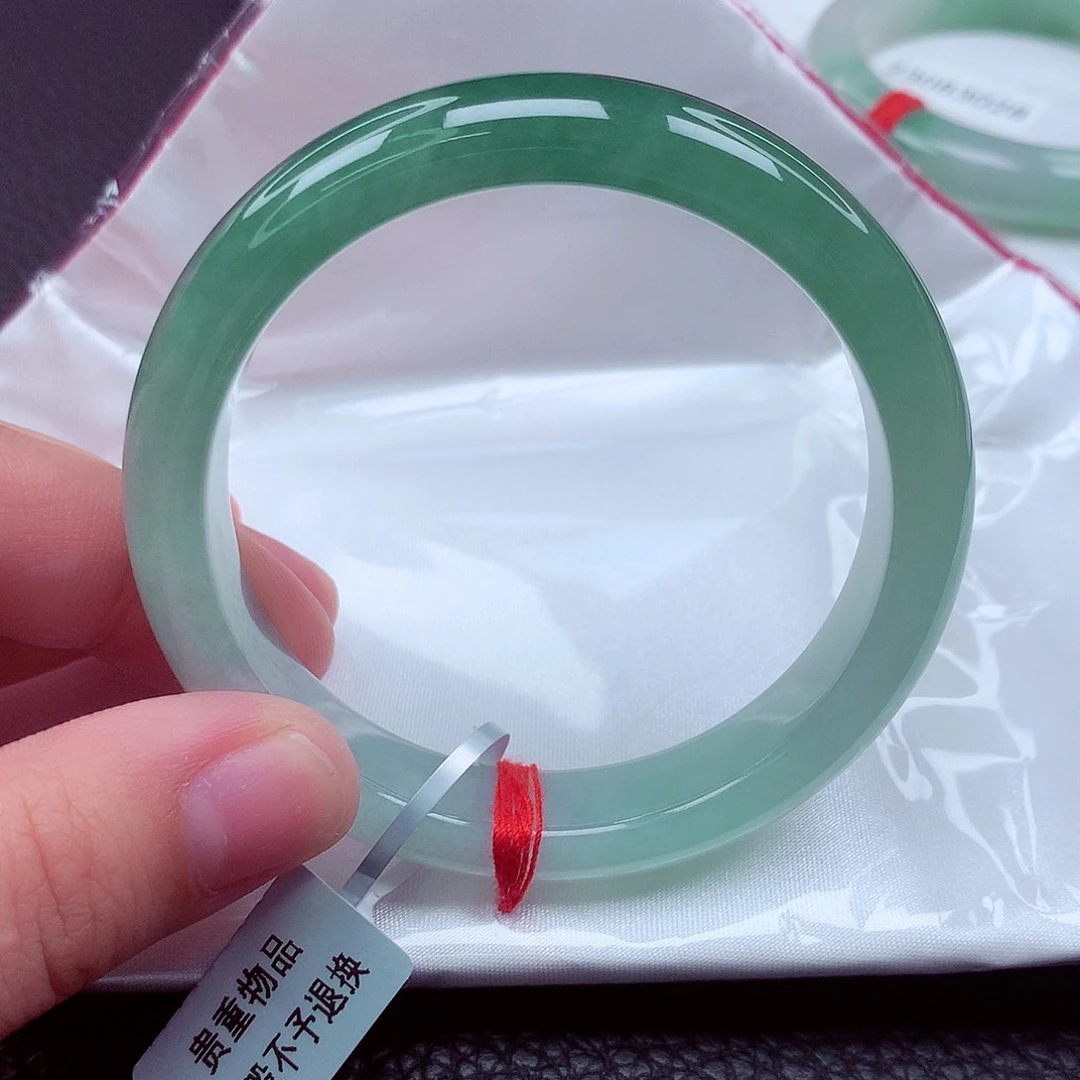 果***皮未镶嵌手镯翡翠天然缅甸翡翠A货