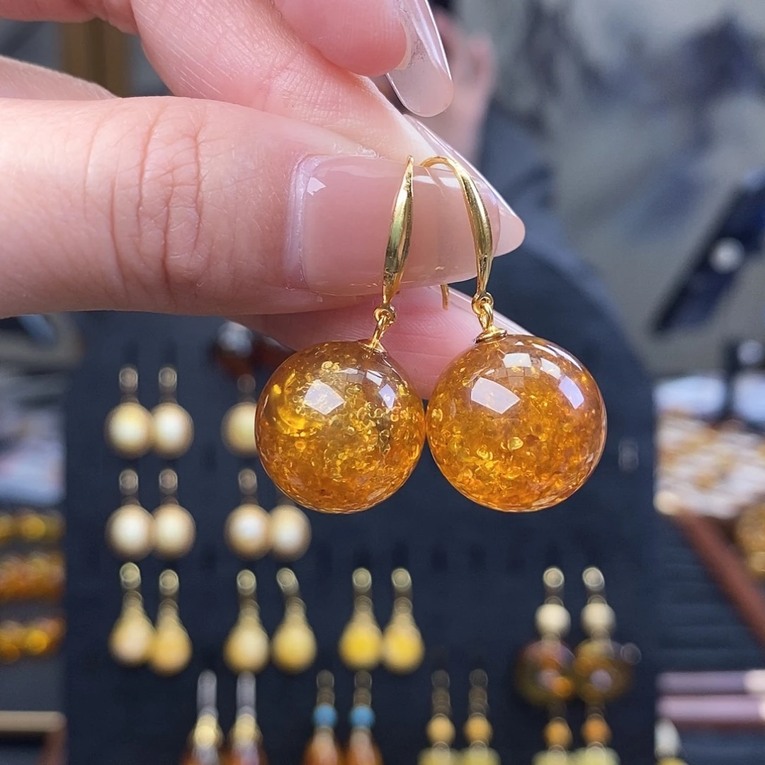 琥珀未镶嵌裸石成品2