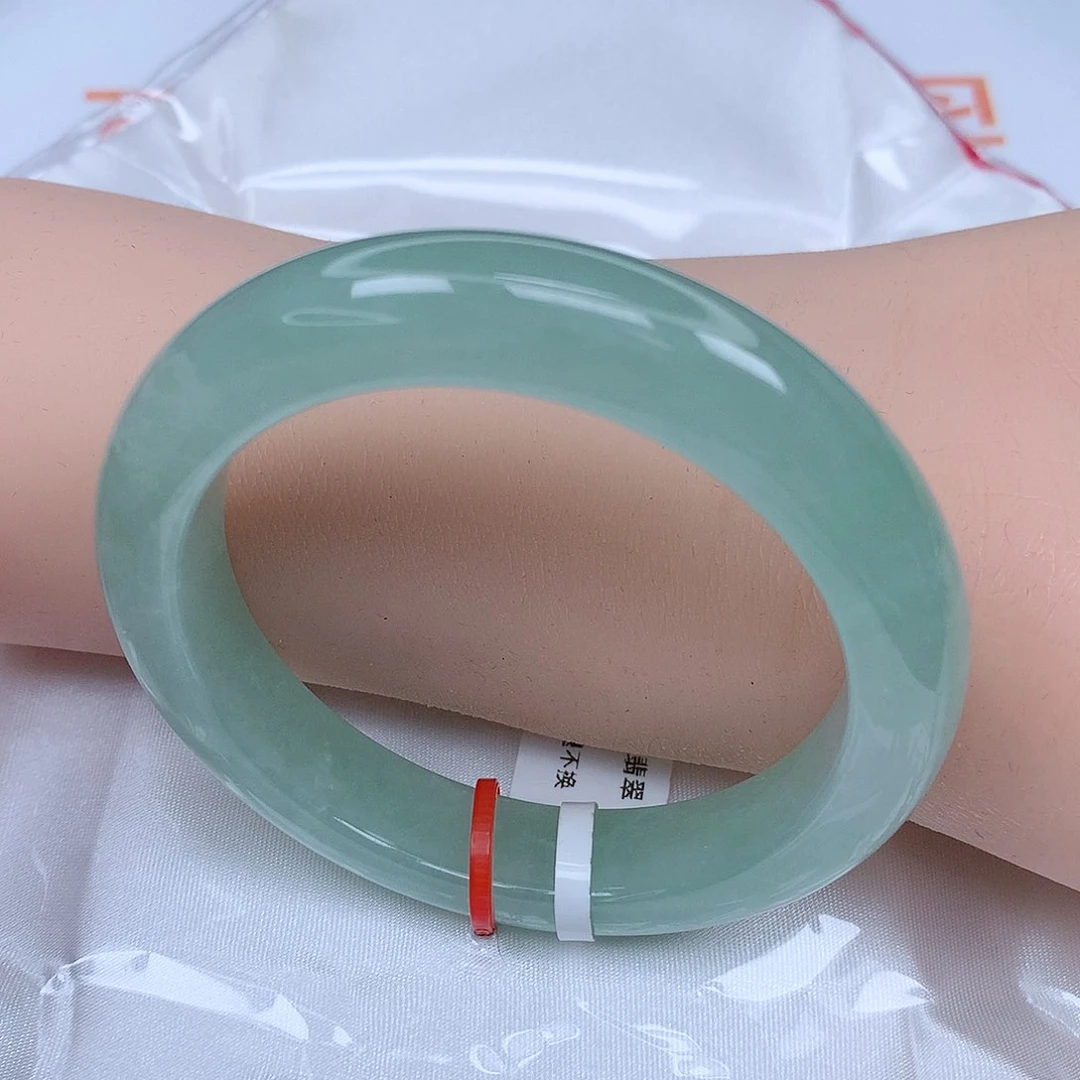 【闪购商品】未镶嵌手镯翡翠，52