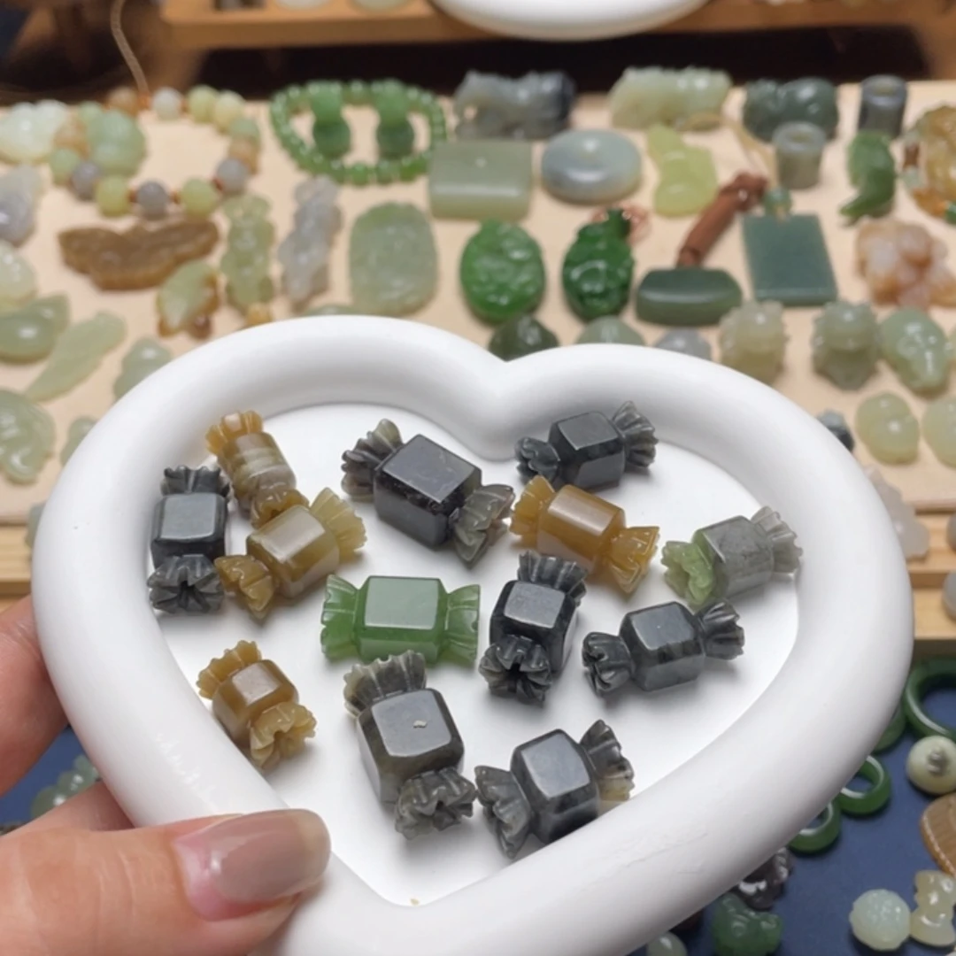 和田玉足银镶嵌吊坠(不含链)一个