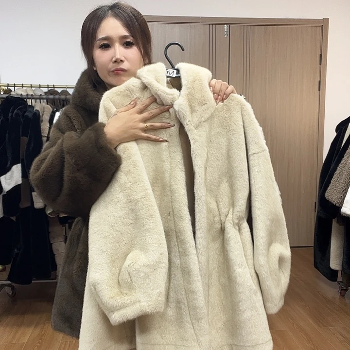 皮毛一体外套女中长款