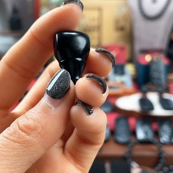 和田玉挂件未镶嵌阿**德