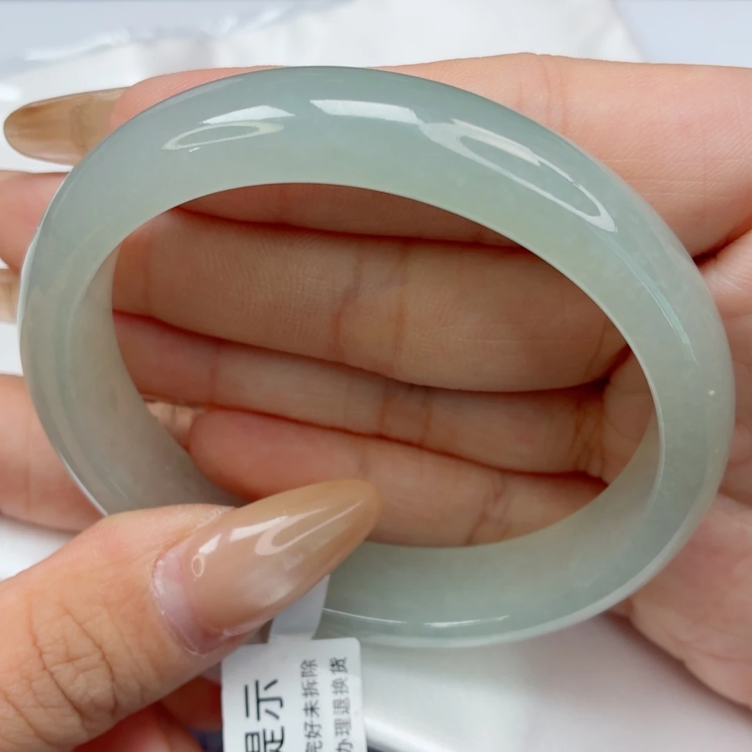 未镶嵌手镯（贵妃镯）翡翠6