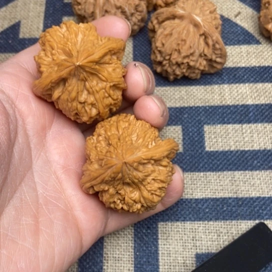 吊坠文玩核桃大孤石40全品