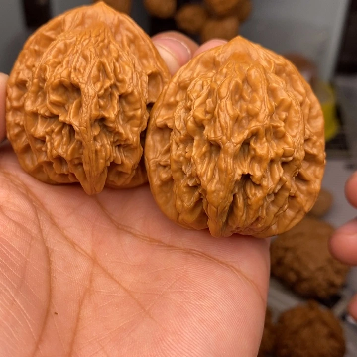 把件桃核麦瑞虎头39