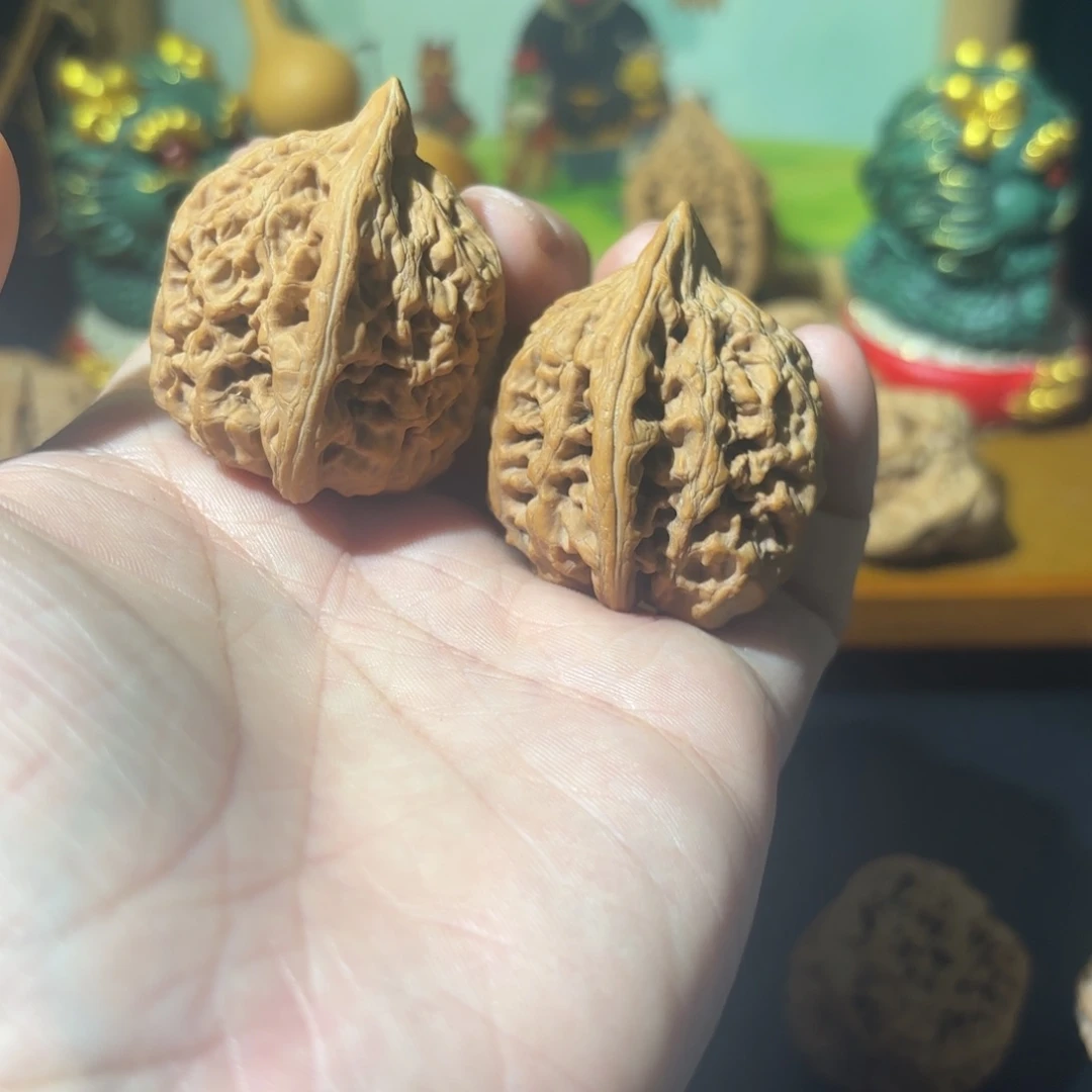 寒***文玩核桃吊坠两对凤凰台