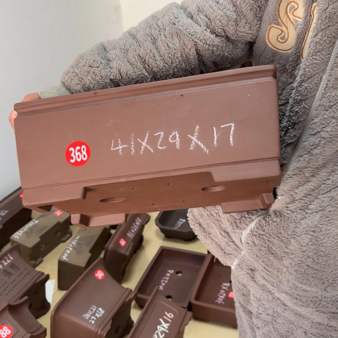 紫砂花盆呜呜呜呜