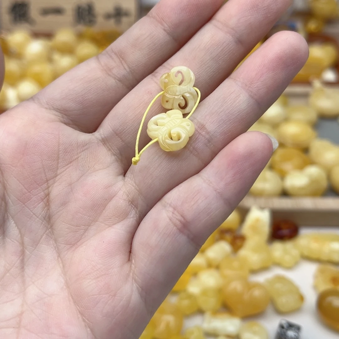 裸石蜜蜡未镶嵌配饰