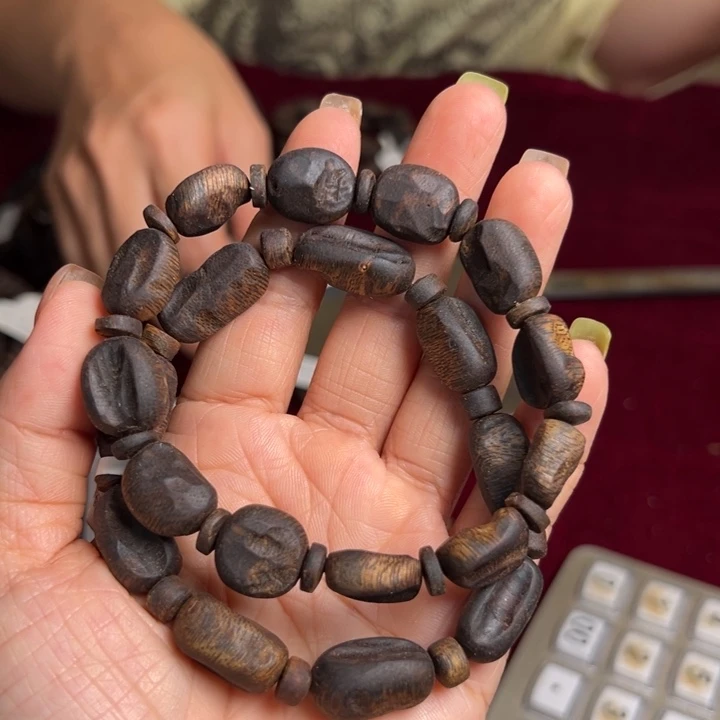手串沉香红土乌身沉水11克卡10多样性发1条