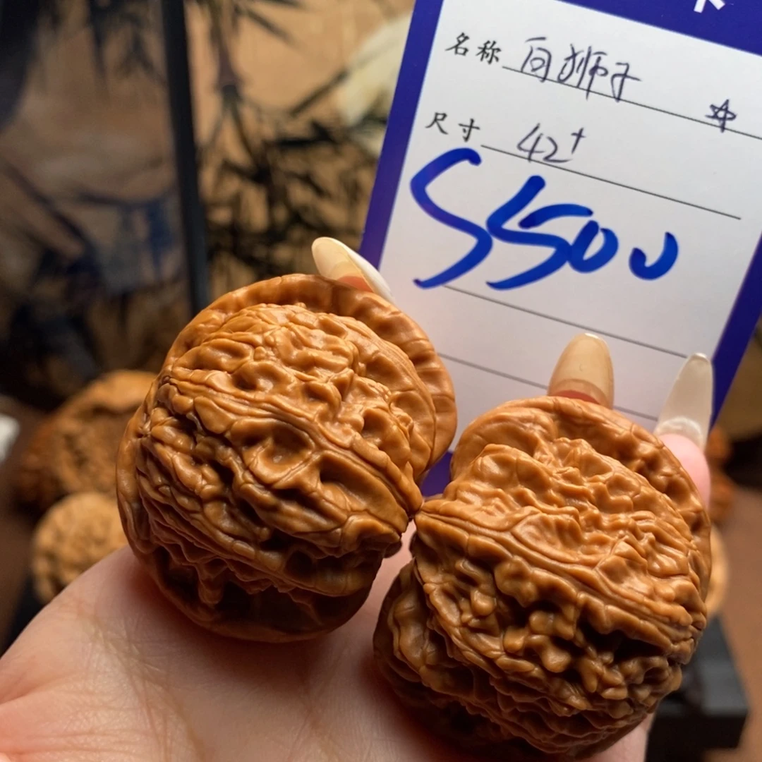 文玩核桃把件闷白42