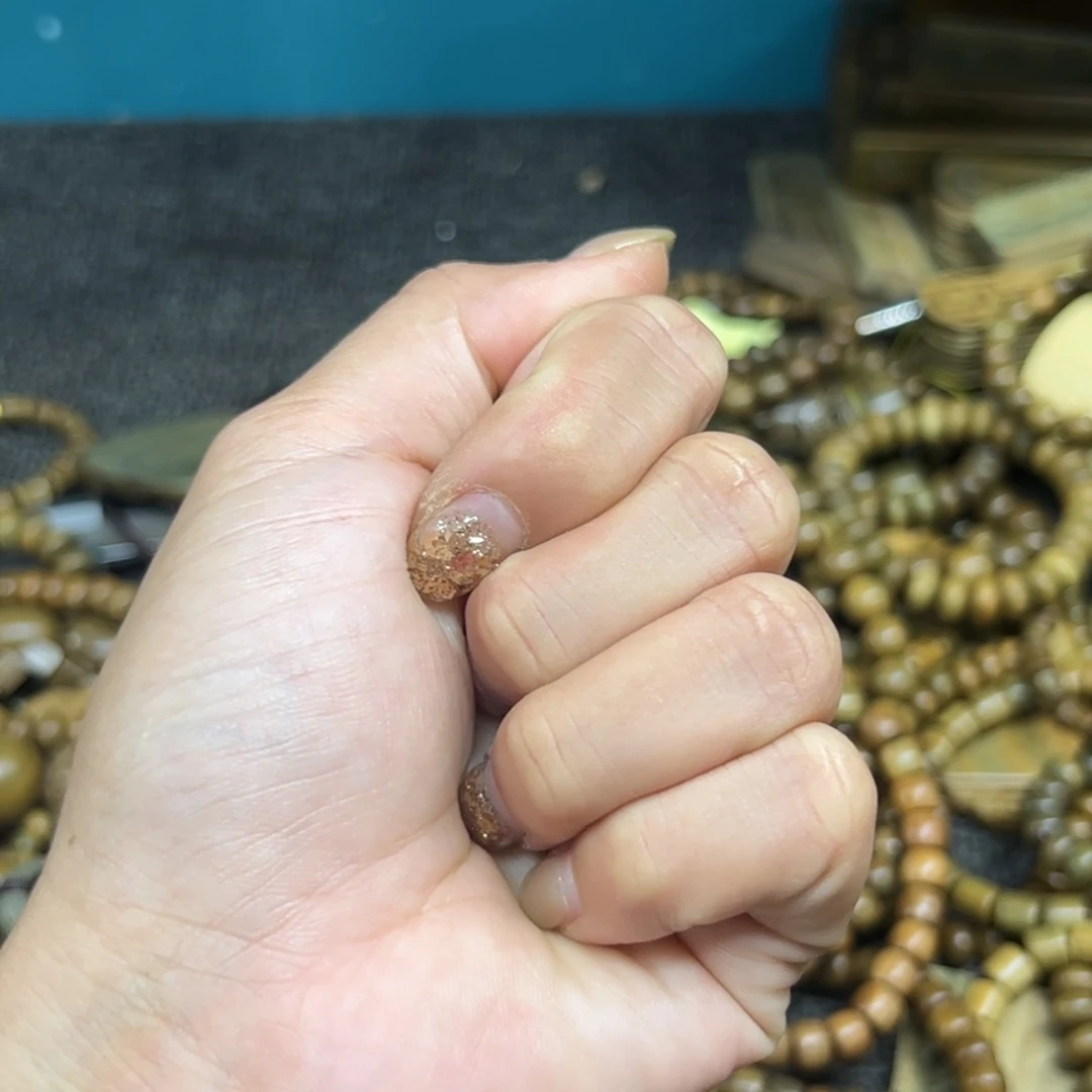 聽***i无事牌维腊木（绿檀）