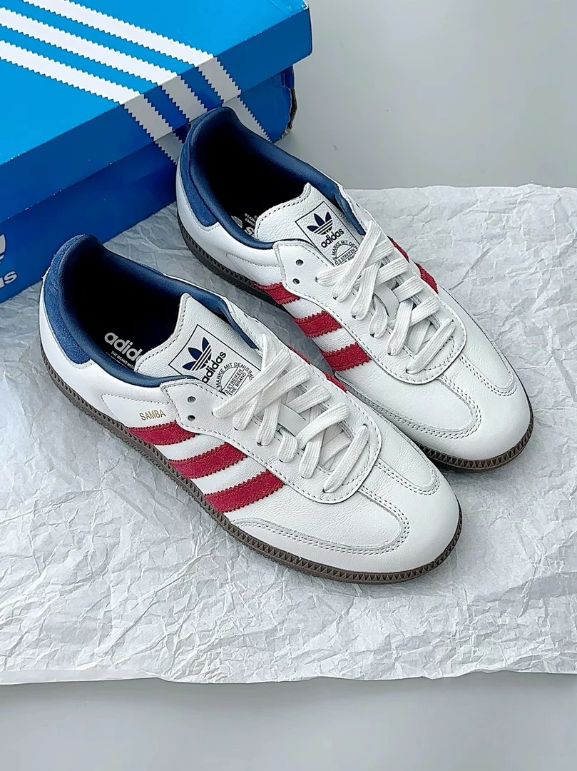 Adidas/阿迪达斯白红三叶草男女同款防滑减震休闲板鞋官方正品