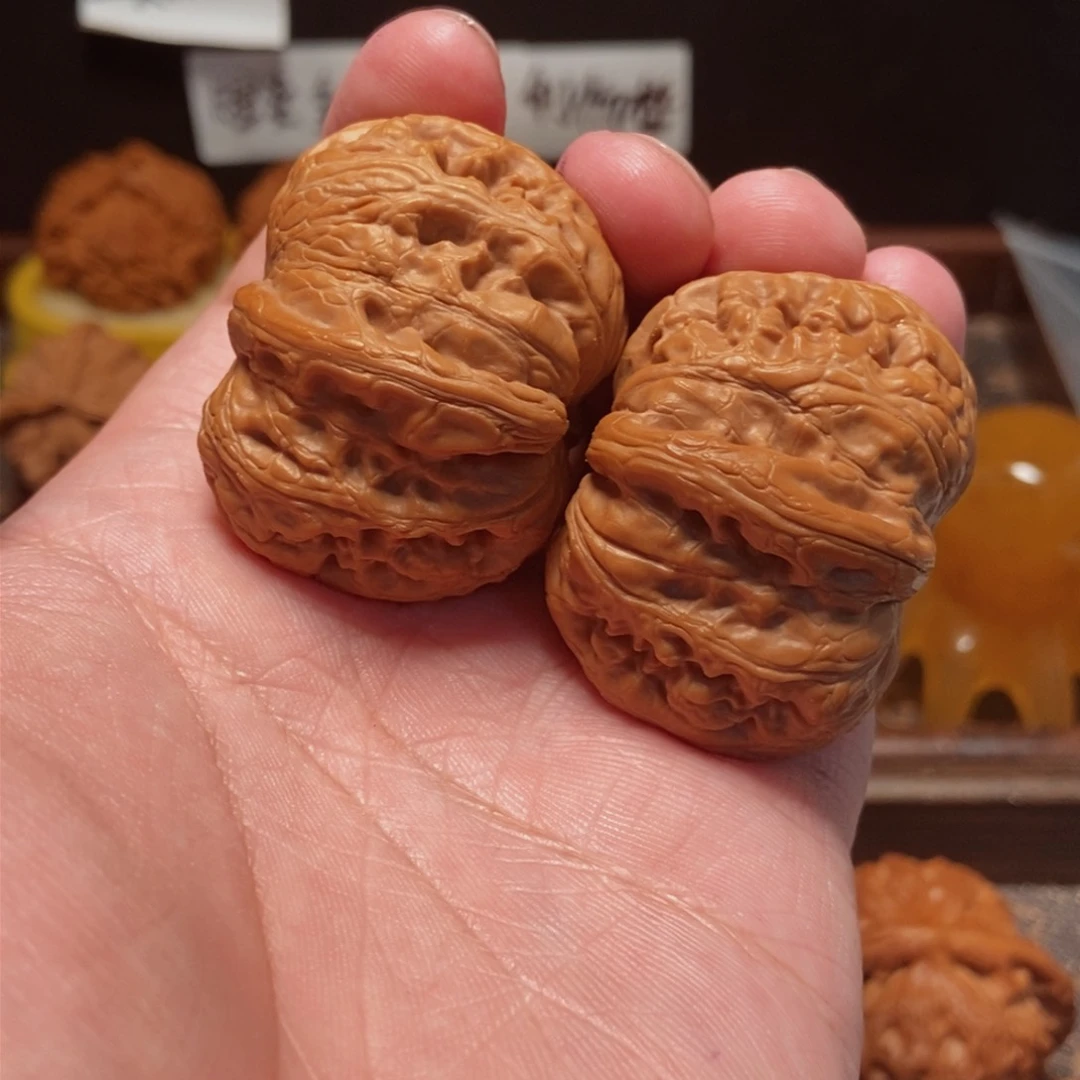 吊坠文玩核桃元宝44尺53