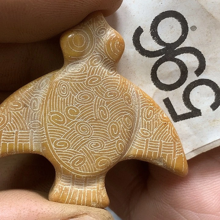 未镶嵌和田玉挂件