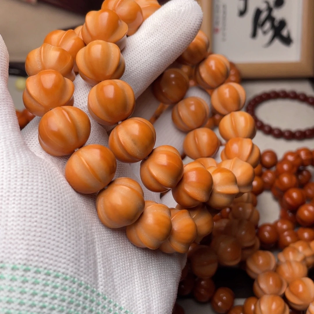 小***王猴头核桃吊坠聚宝盆