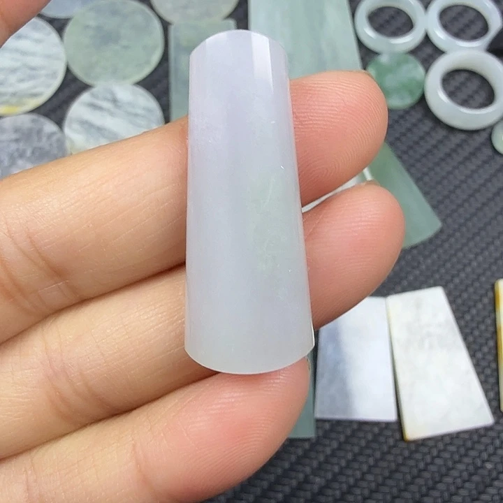 颈饰未镶嵌翡翠天然缅甸A货翡翠