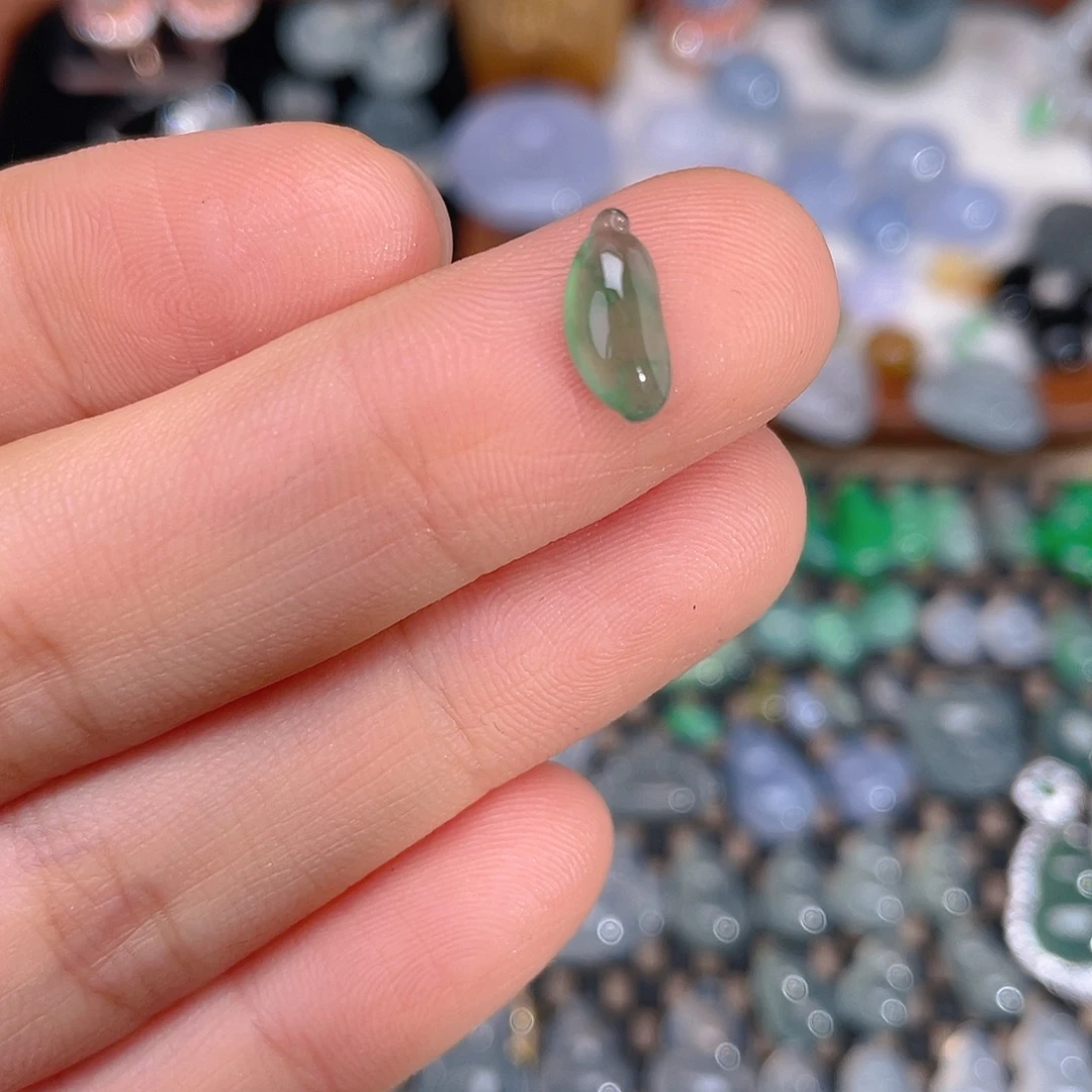 颈饰未镶嵌翡翠天然缅甸A货翡翠