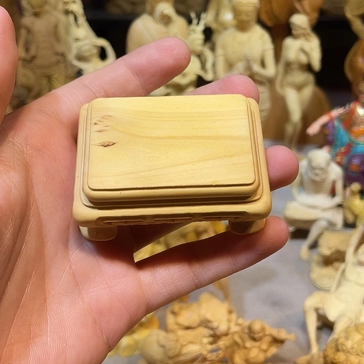 海***豚黄杨木瑕疵方形底座